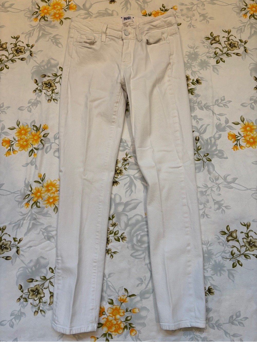 PAIGE Size 27 White Skinny Jeans